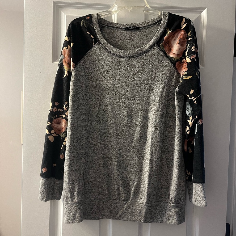 Pink Clover Gray Sweatshirt with Floral Sleeves
